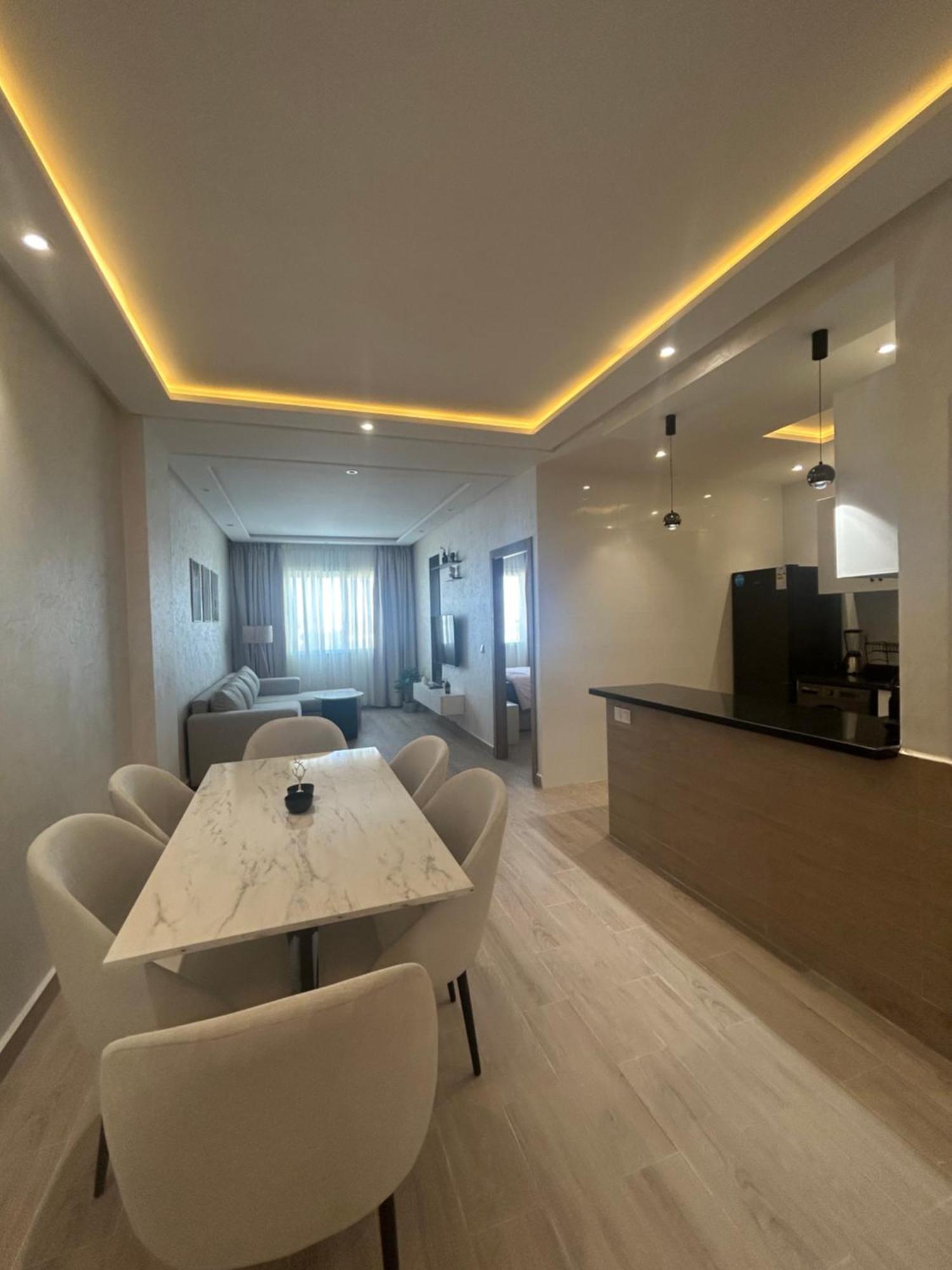 Appartement Haut Standing En Face De La Marina Et A 200M Du Port De Tanger - Appt 2 Exterior foto